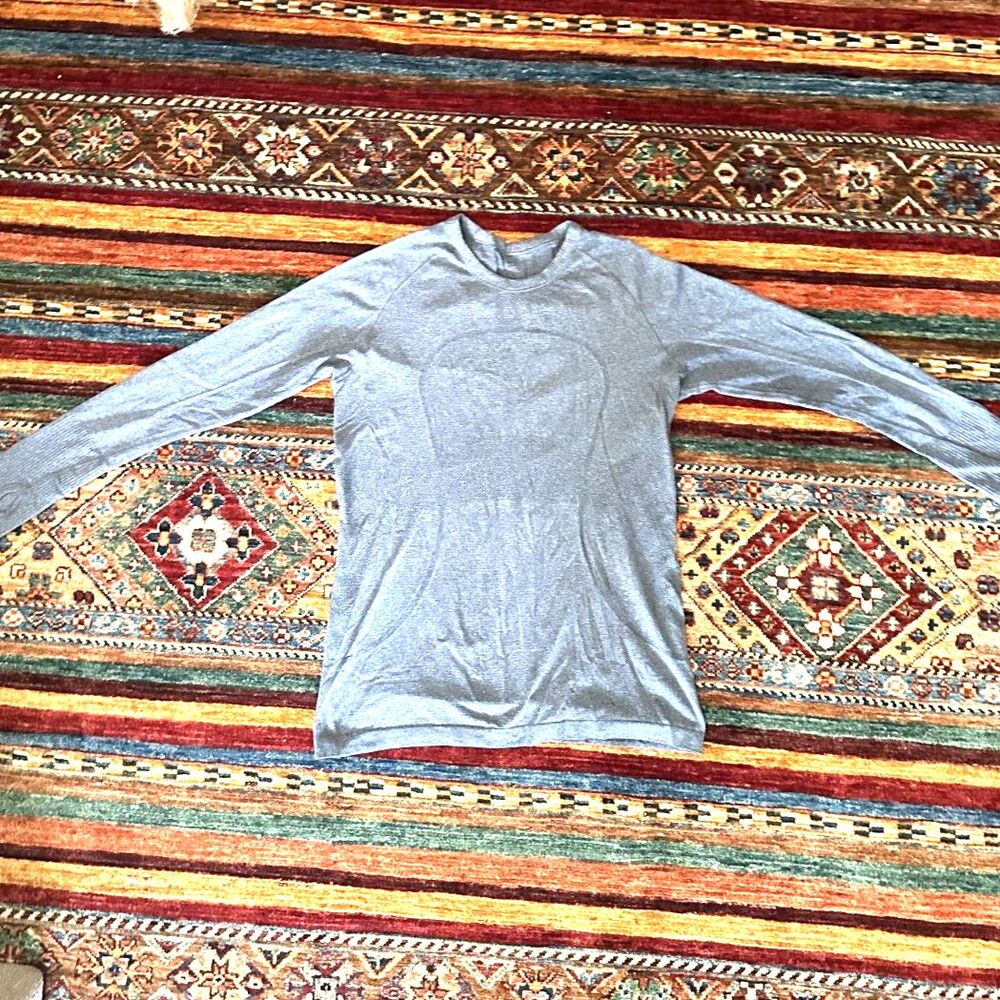*SOLD* Lululemon Run Long Sleeve Size 12